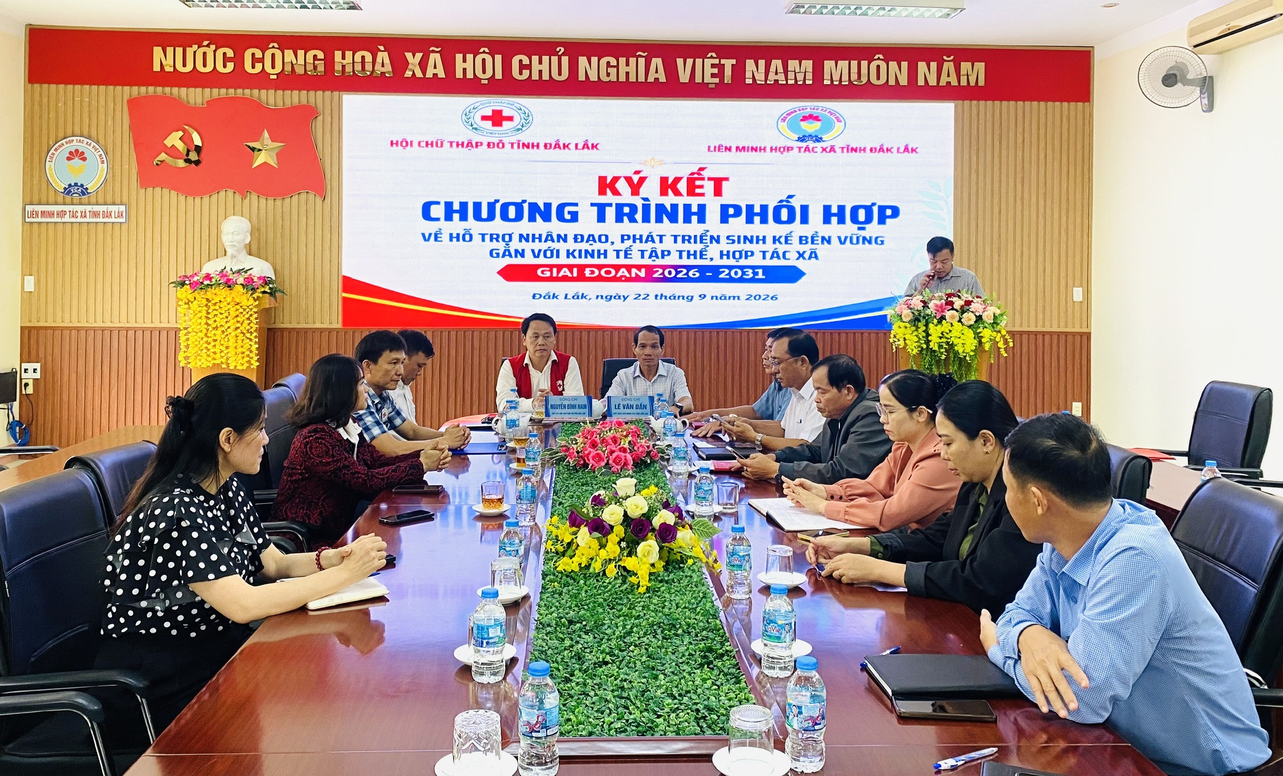 quang canh Hoi nghi